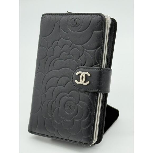 Chanel Lambskin L-Zip Pocket Wallet Black*Camilla Flower Embossed*HOT! COA - Picture 3 of 13